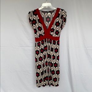 Cap sleeve dress with geometric print